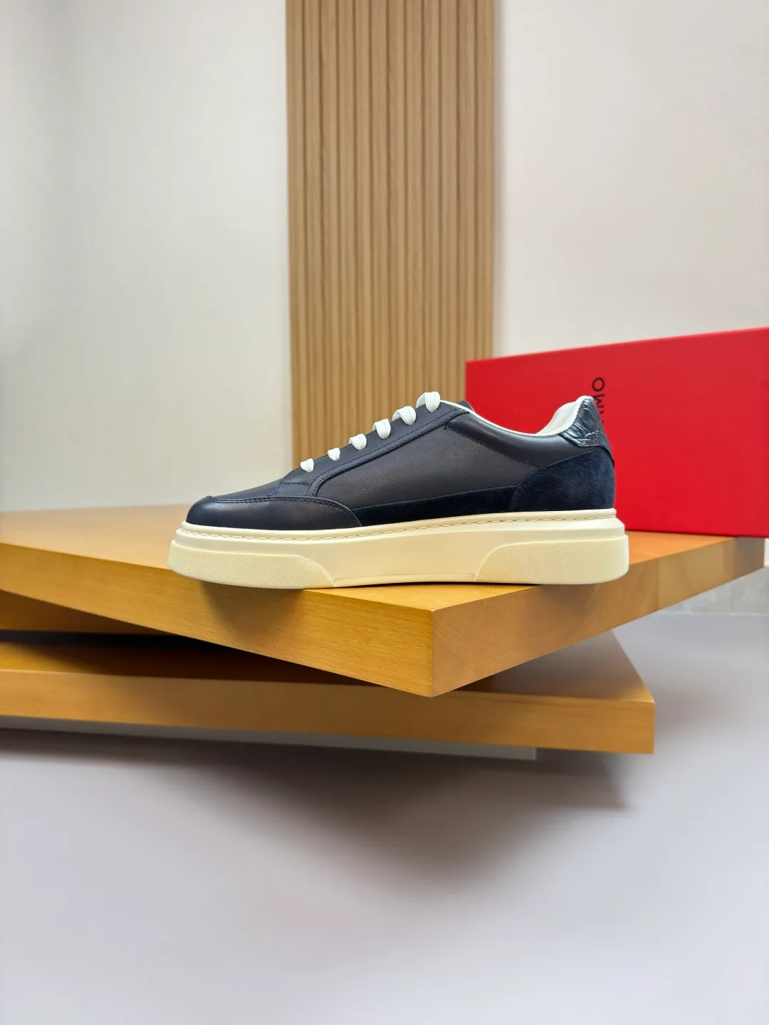 Men's men's shoes 💰440 [New style] 🏃‍♂️🏃‍♂️[Ferragamo] Ferragamo - High-end quality original order·Casual sports shoes -Upper: 🔝Nappa calfskin, suede calfskin, shoe body. Sewing brand totem, tongue air pressure brand logo -Inner: water-dyed cowhide -Outsole: ultra-light TPU foam rubber; molded outsole -Ultra-high quality control and fine workmanship: outstanding (high-end, extravagance, grade) -Size: 38-45 (46, can be customized)